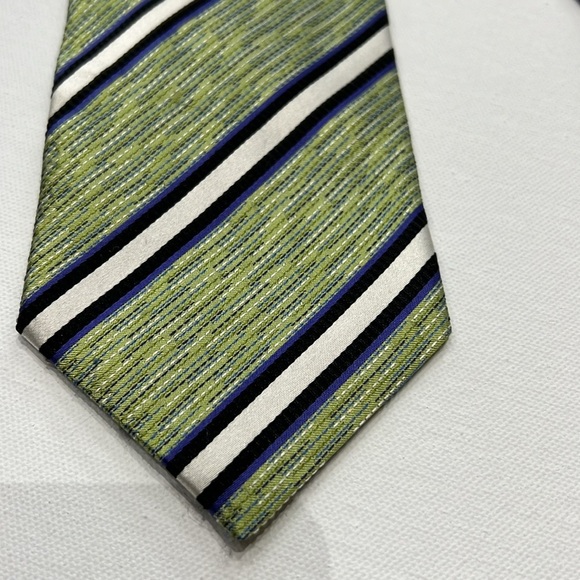 Pavone Made in Italy Men's 100% Silk Classic Tie - Picture 2 of 8